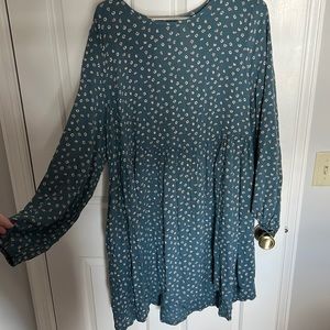 Babydoll long sleeved dress